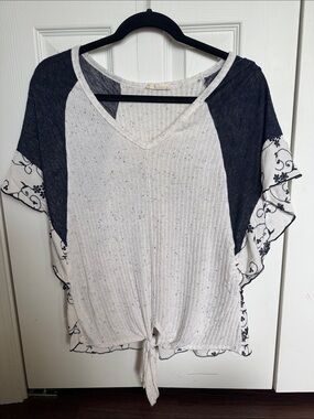 Hummingbird Cream & Black Knot-Front Short Sleeve Crop Top